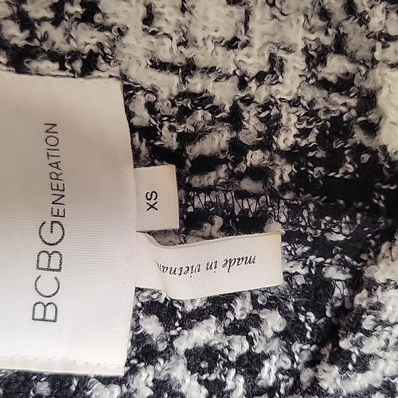 BCBGeneration, black and white plaid vest - Picture 13 of 13